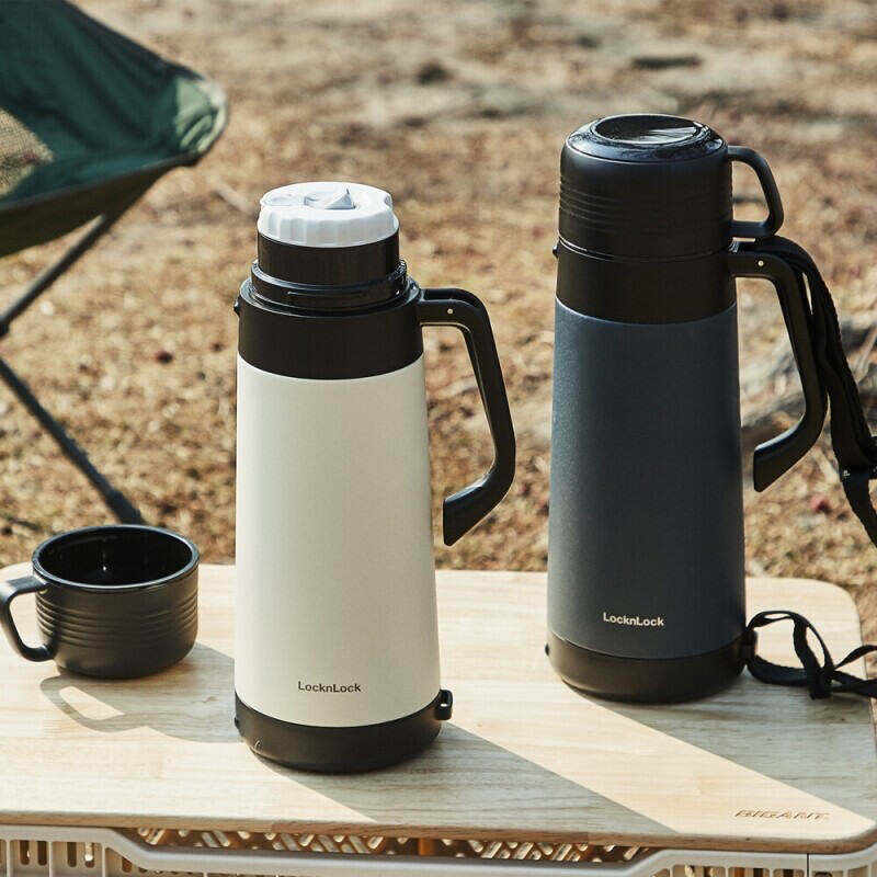 Bình Giữ Nhiệt Locknlock Easy Outdoor Vacuum Bottle 1.8L - 2 Màu (Ngà, Xanh Navy) - LHC1485 image number null